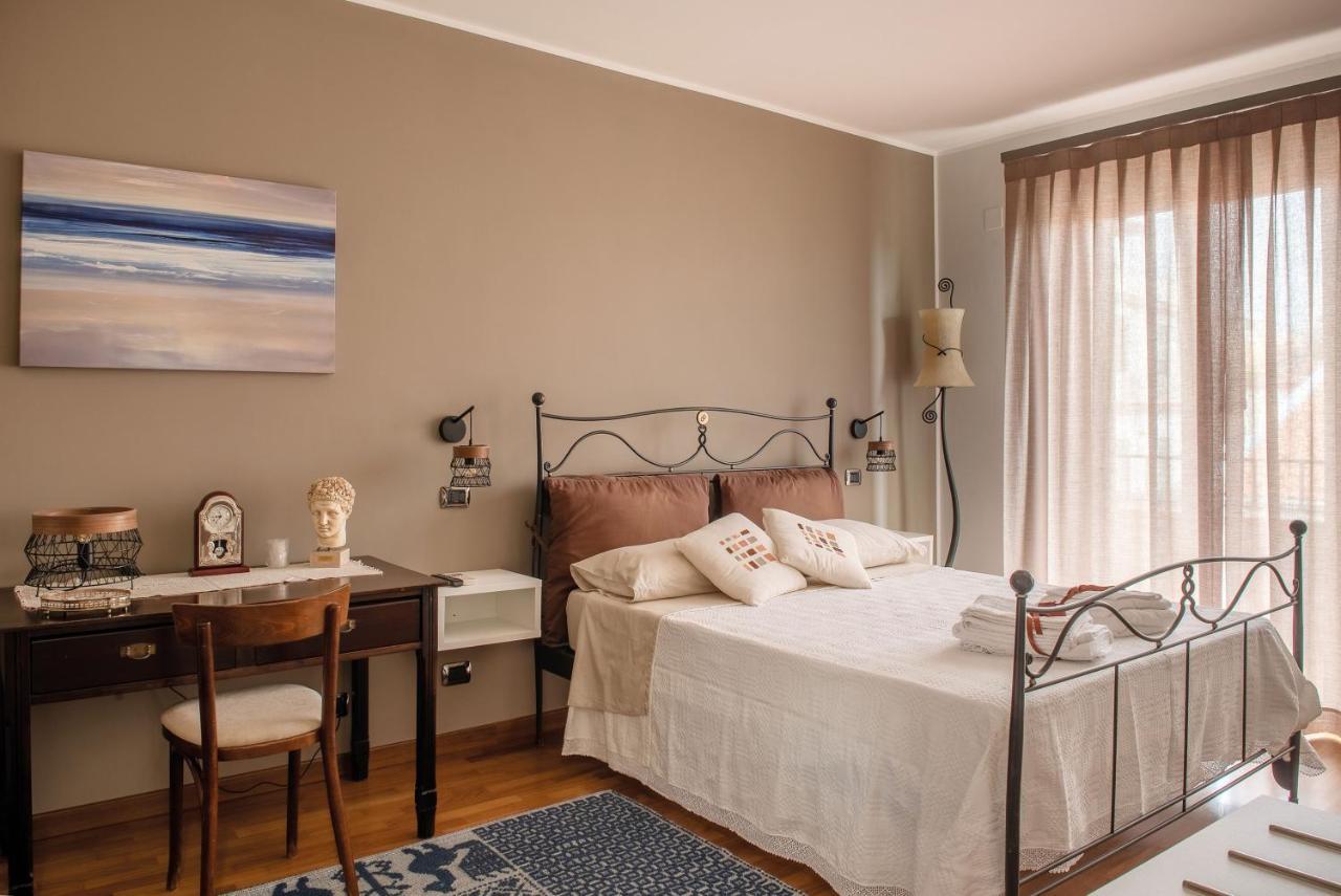Torrevarata - Guest Rooms Santa Teresa di Riva Kültér fotó