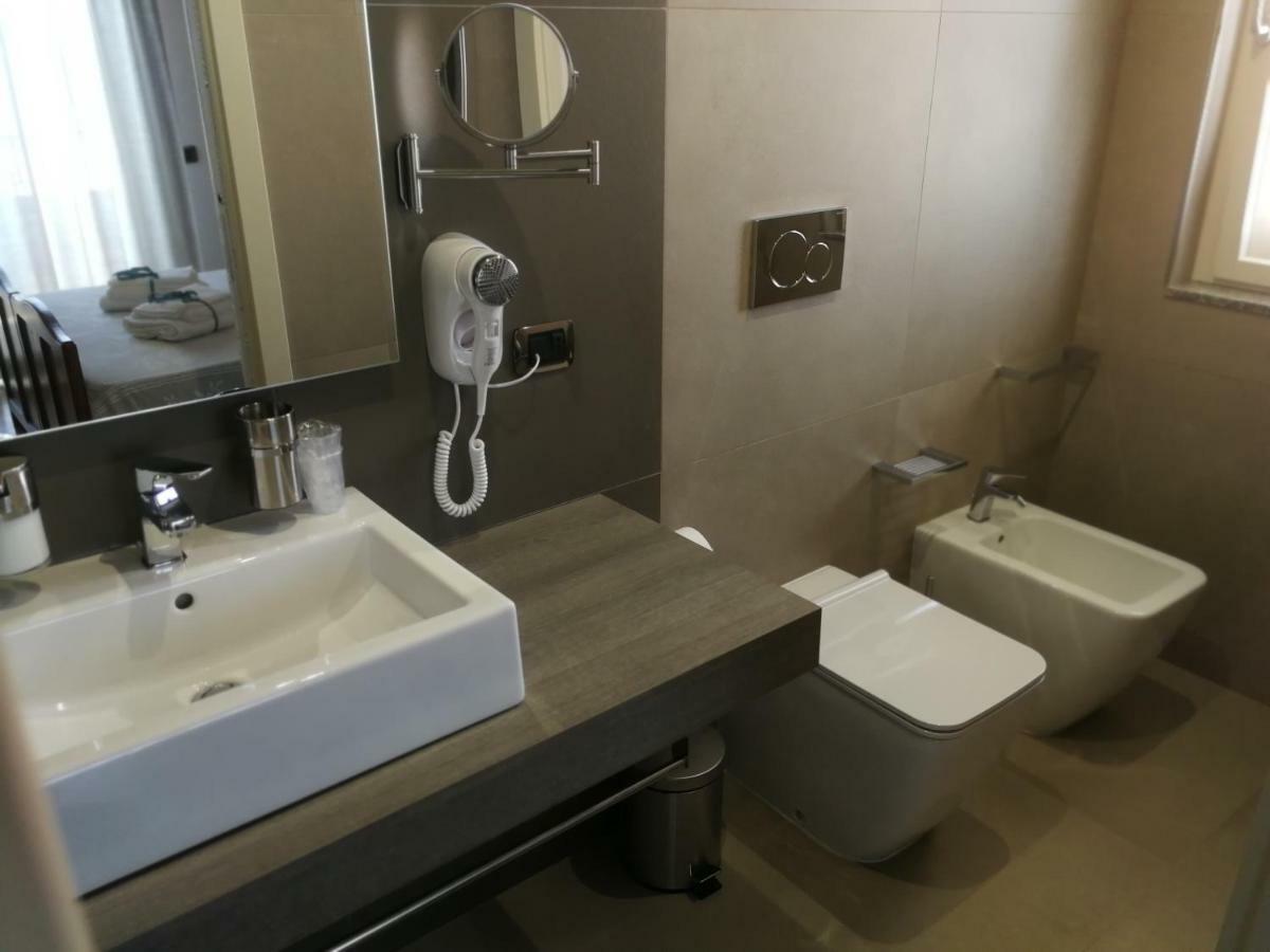 Torrevarata - Guest Rooms Santa Teresa di Riva Kültér fotó